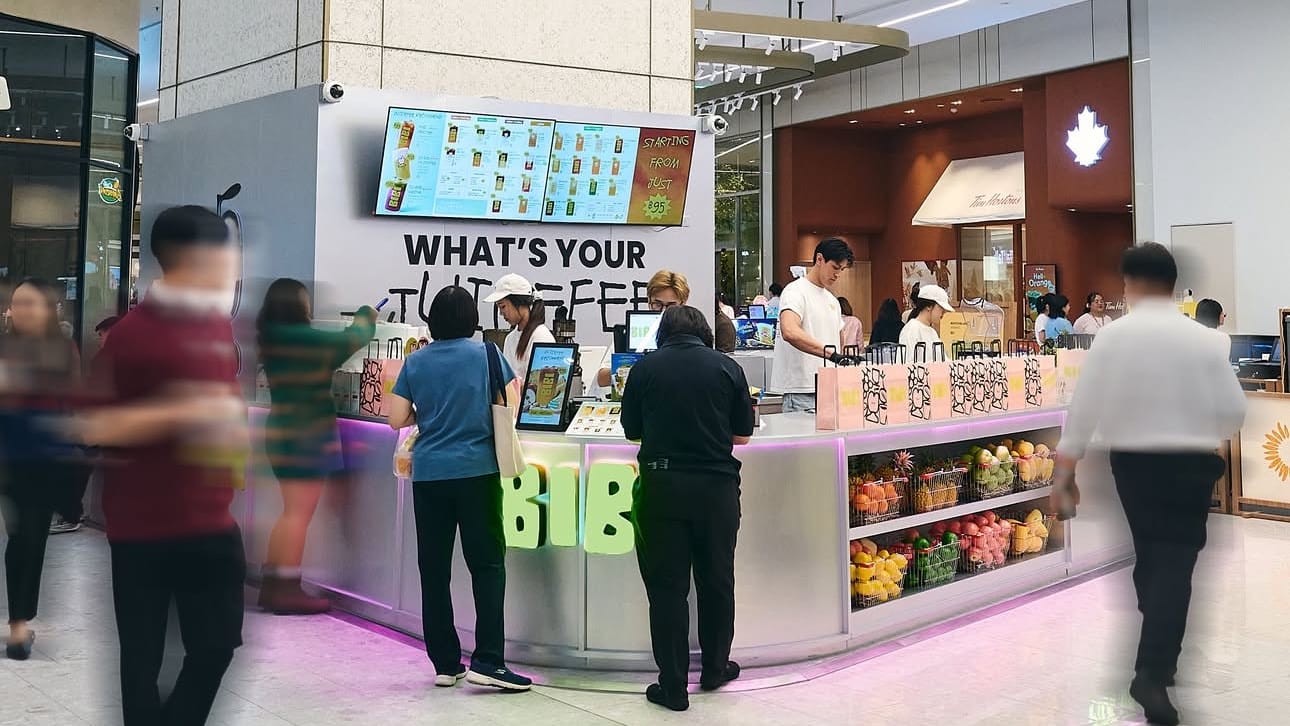 Juicer(พนักงานทำเครื่องดื่ม) - สาขาOne Bangkok workplace